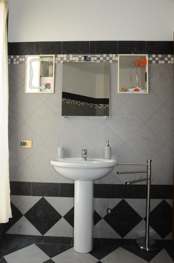 Adria Art Apartments 1 Esterno foto
